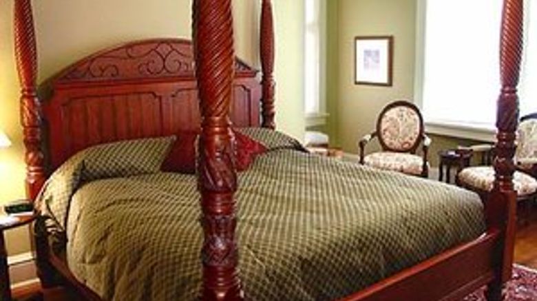 <b>Inn on the Hill Room</b>