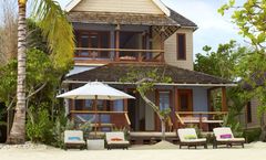 Goldeneye Hotel & Resort