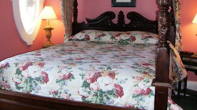 <b>Brigadoon Bed & Breakfast Room</b>