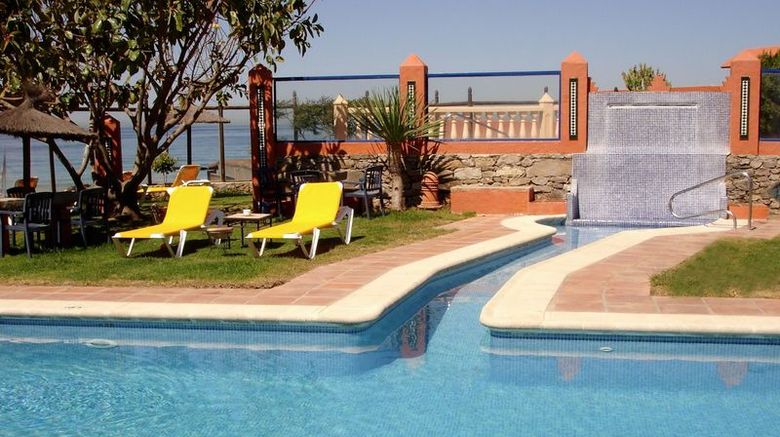 <b>Dos Mares Beach Hotel Pool</b>