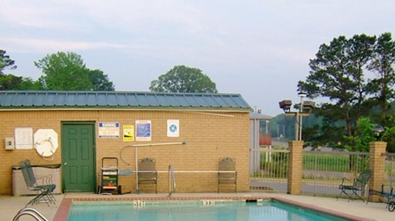 <b>Clairmont Inn & Suites Pool</b>