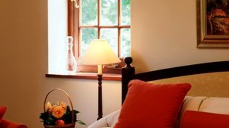 <b>Greenways Hotel Room</b>