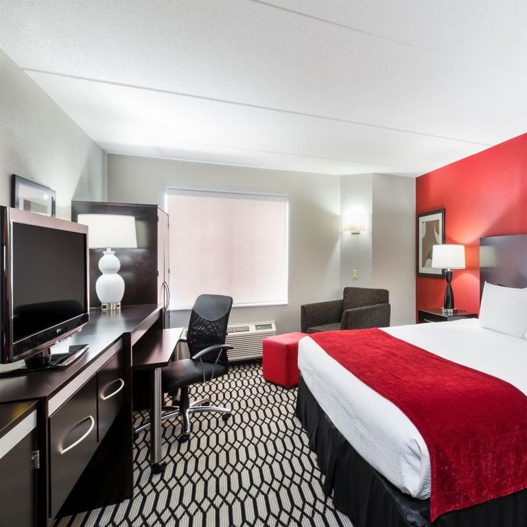 BWI Suites