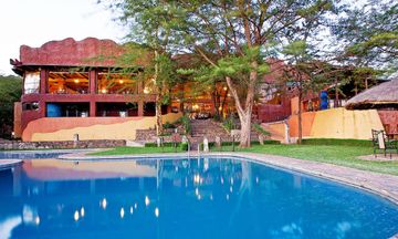 Serengeti Sopa Lodge