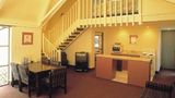 Camelot Motor Lodge Suite