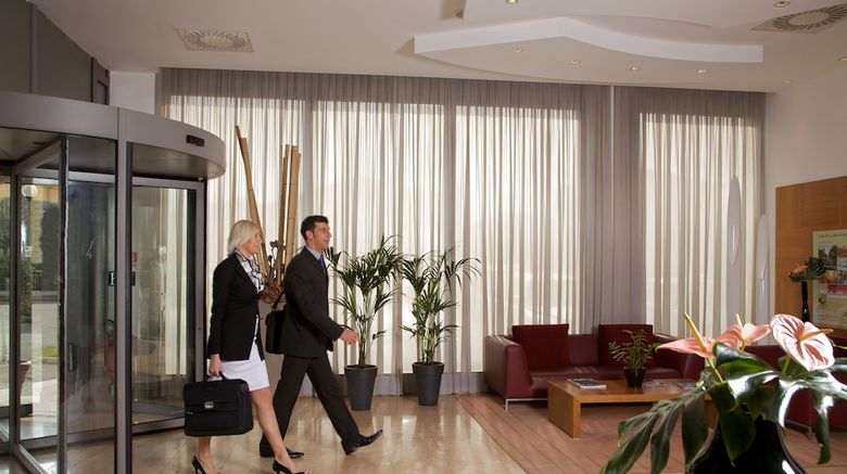 <b>Best Western Hotel Fiera Verona Lobby</b>