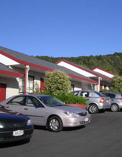 BK's Pohutukawa Lodge