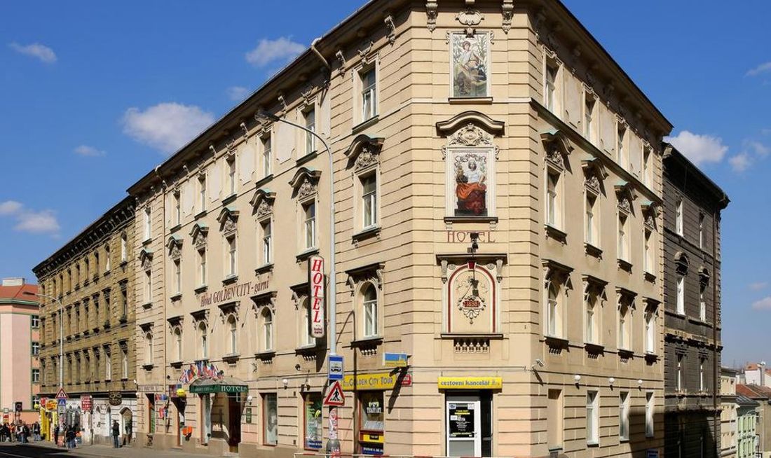 Hotel Golden City - Garni Exterior