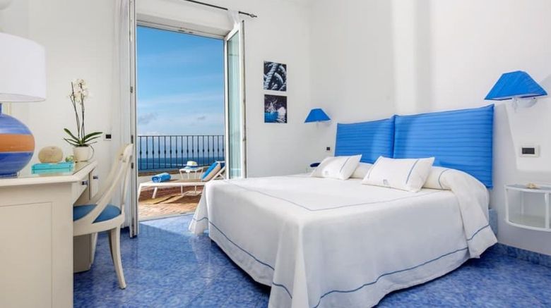 <b>Relais Maresca Room</b>