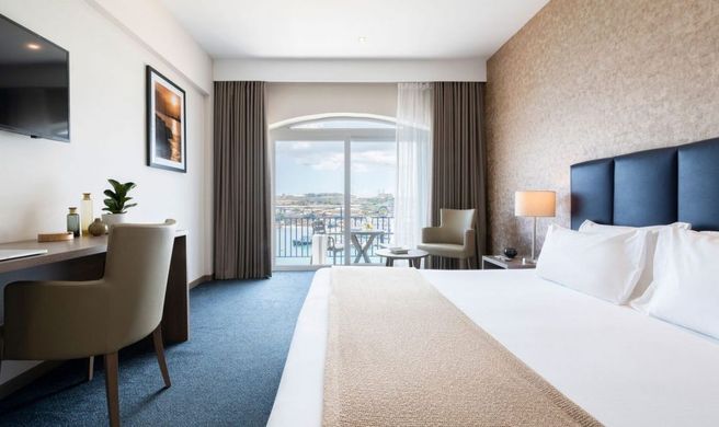 The Waterfront Hotel Room