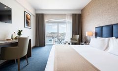 The Waterfront Hotel