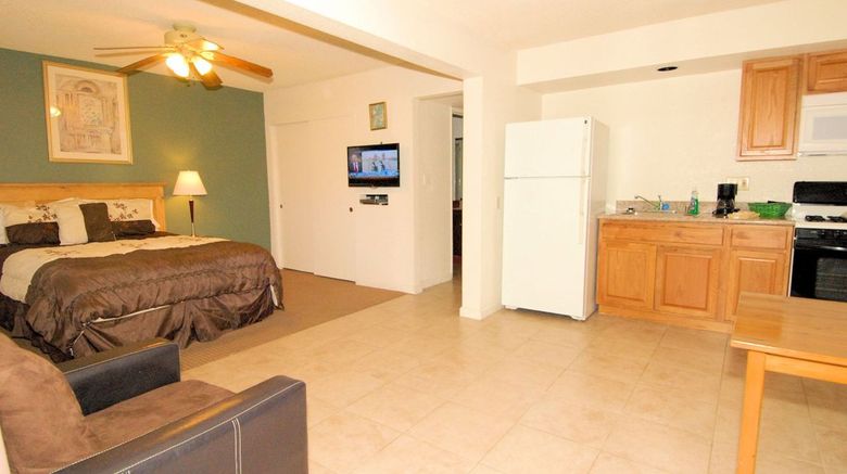 <b>Sunnyvale Garden Suites Hotel Suite</b>