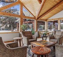 Canmore Rocky Mountain Inn Lobby