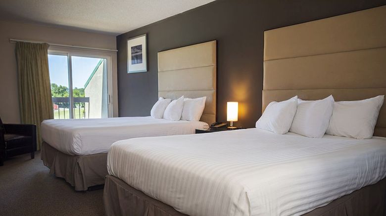 <b>Hershey Farm Restaurant & Inn Room</b>