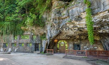 Beckham Creek Cave