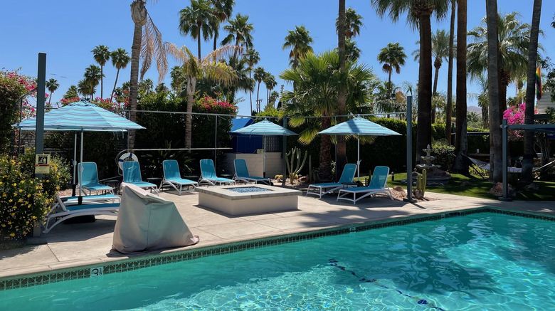 <b>Desert Paradise Resort Hotel Pool</b>