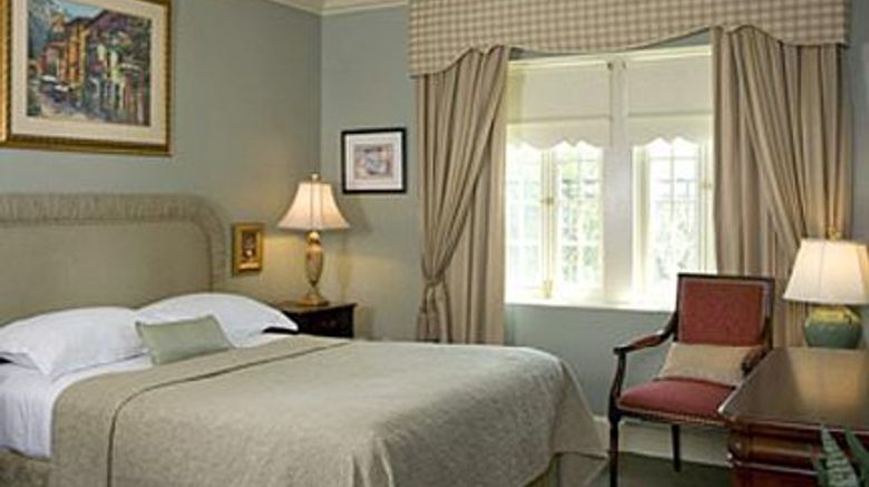 <b>The Franklin on Rittenhouse Room</b>