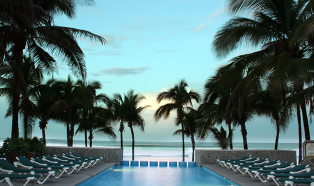 Ocean Breeze Acapulco Pool