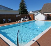 Bridge View Motel & Condos Pool