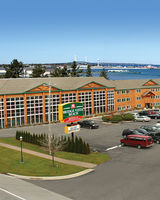 BridgeVista Beach Hotel & Convention Ctr