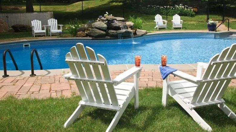 <b>Hampton Terrace Bed & Breakfast Pool</b>