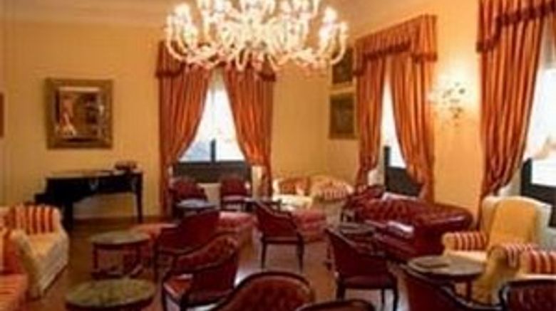<b>Hotel President Restaurant</b>