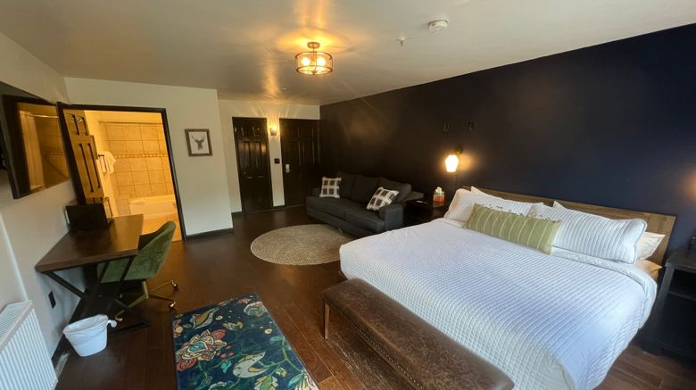 <b>The Hotel Frisco Room</b>