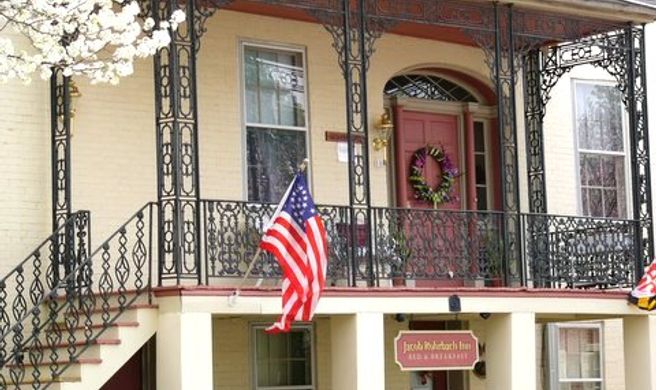Antietam's Jacob Rohrbach Inn Exterior