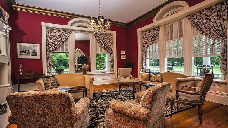 <b>Abingdon Manor Lobby</b>