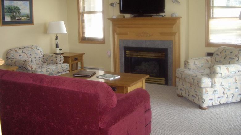 <b>Westwood Shores Waterfront Resort Suite</b> <b>Westwood Shores Waterfront Resort Suite</b>