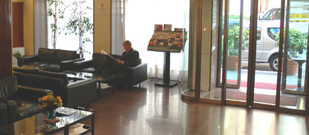 Hotel Canova Lobby