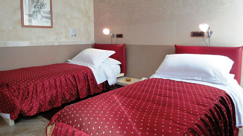<b>Hotel Canova Room</b>