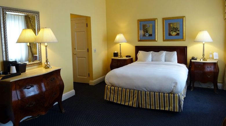 <b>The 3 West Club Room</b>