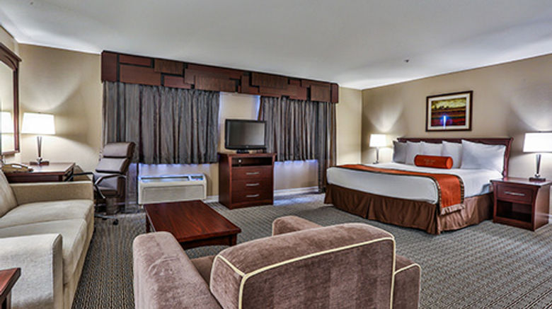 <b>Tuscany Suites & Casino Room</b>