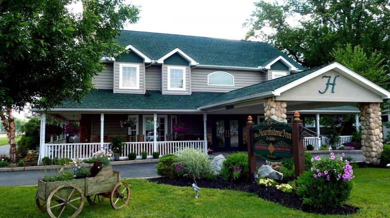 Hearthstone Inn  and  Suites Exterior