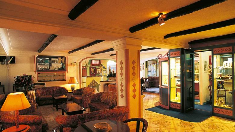 <b>Hotel Carlo Magno Lobby</b>
