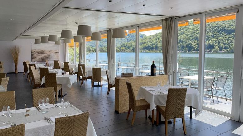<b>Tresa Bay Hotel Restaurant</b>