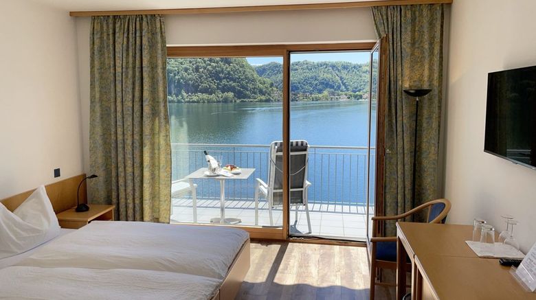 <b>Tresa Bay Hotel Room</b>