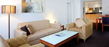 Park Regis Griffins Suites Room