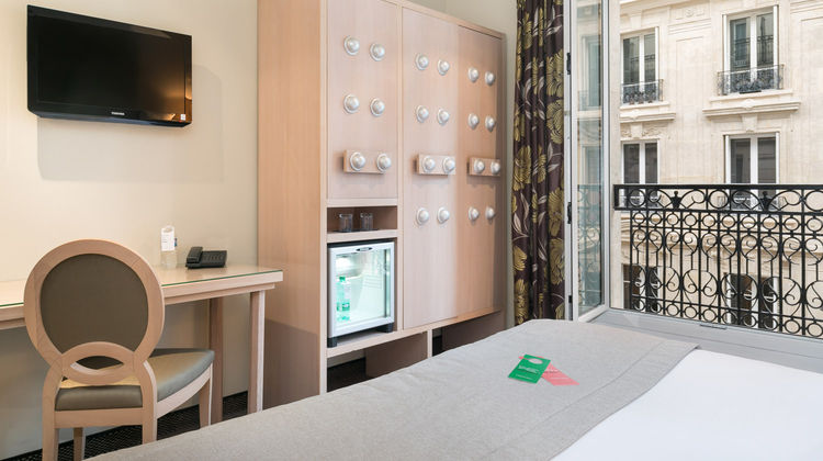 Hotel le Cardinal Room