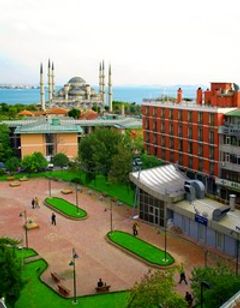 Deluxe Golden Horn Hotel