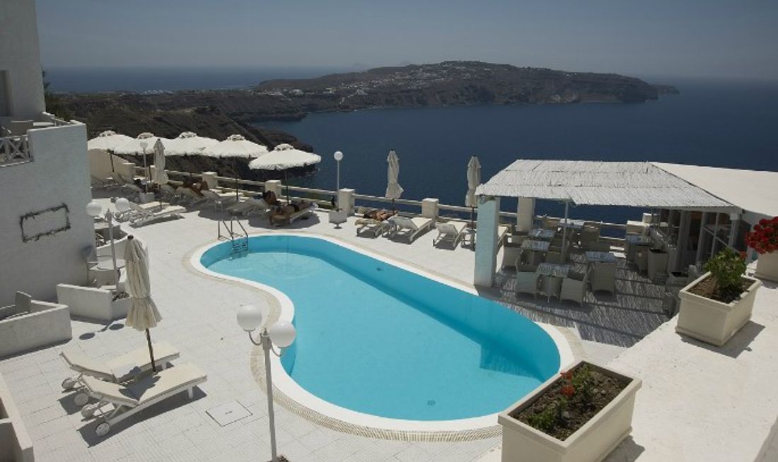 Artemis Suites Exterior