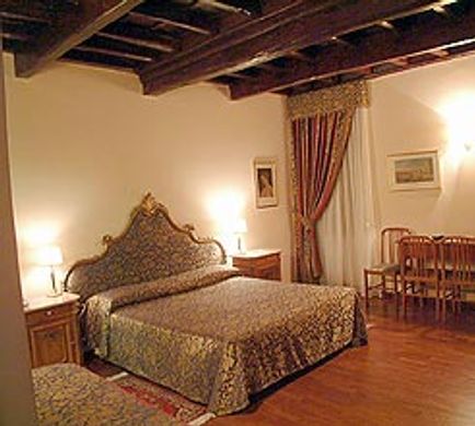 Domus Julia Suite