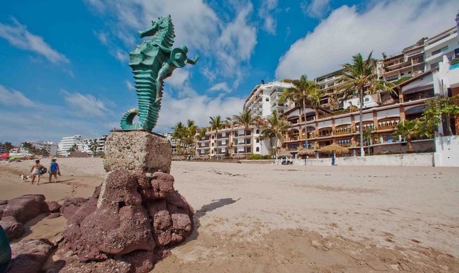 A La Playa Vallarta Shores Hotel Exterior