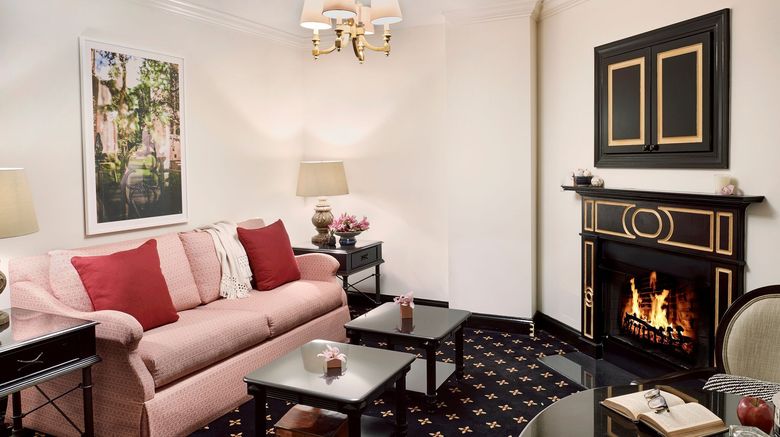 <b>French Quarter Inn Suite</b>