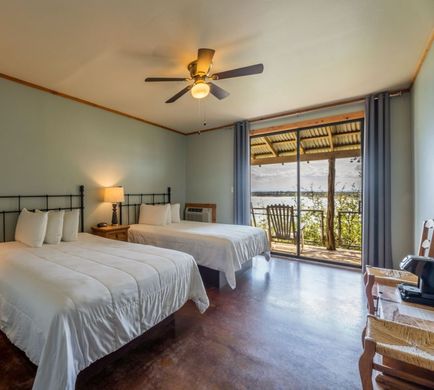 Canyon of the Eagles Resort Room