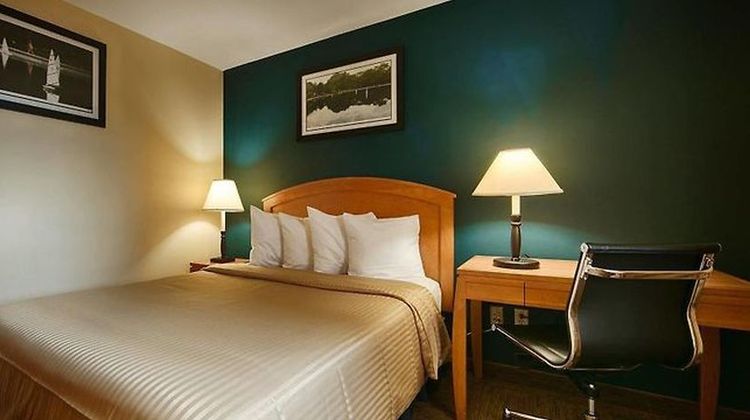 Midtown Convention Center Hotel NY Room