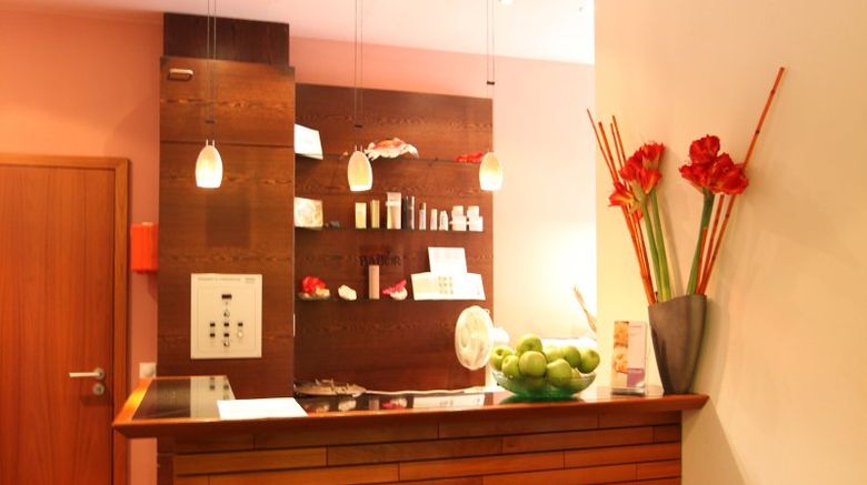 <b>Lindner Hotel & Residence Main Plaza Health</b> <b>Lindner Hotel & Residence Main Plaza Health</b>