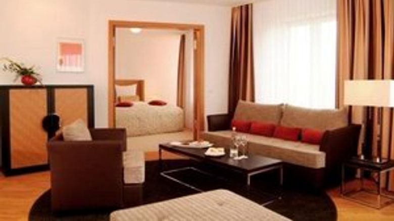<b>Lindner Hotel & Residence Main Plaza Room</b> <b>Lindner Hotel & Residence Main Plaza Room</b>
