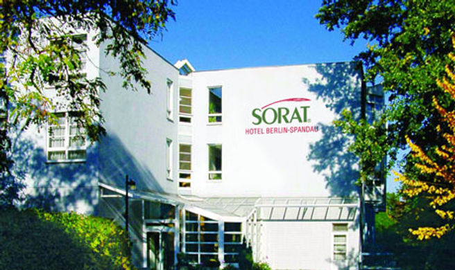 Senscity Hotel Berlin Spandau Exterior